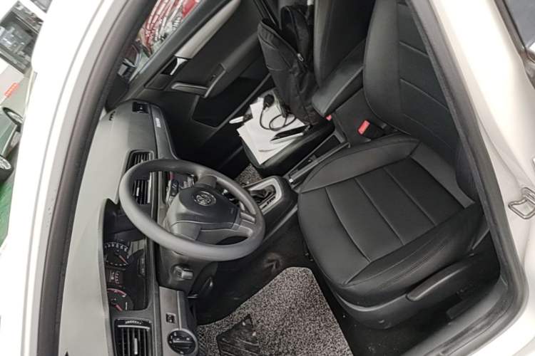 Used Volkswagen Lavida 2013 Revised Classic 1.6L Automatic Fashion Edition Left Front Seat