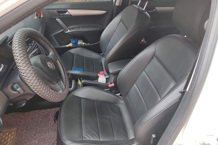 Used Volkswagen Lavida 2013 1.6L Automatic Comfort Edition Left Front Seat
