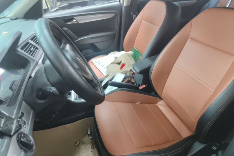 Used Volkswagen Lavida 2013 1.6L Automatic Fashion Edition Left Front Seat