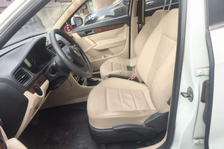 Used Volkswagen Lavida 2013 Restyled Classic 1.6L Automatic Comfort Edition Left Front Seat