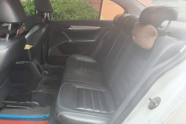 Used Volkswagen Lavida 2013 1.4 TSI Manual Luxury Edition Left Rear Seat