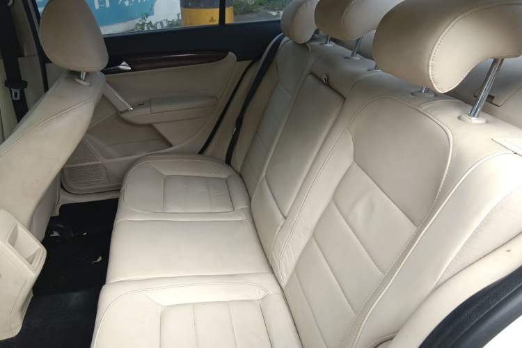 Used Volkswagen Lavida 2013 1.4TSI DSG Comfort Edition Left Rear Seat