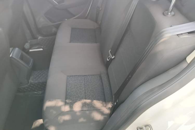 Used Volkswagen Lavida 2013 Revised Classic 1.6L Automatic Fashion Edition Left Rear Seat