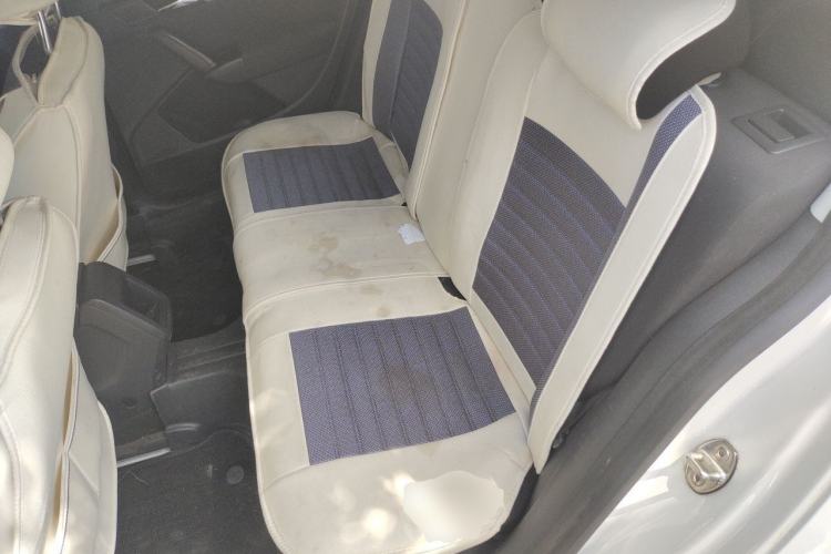 Used Volkswagen Lavida 2013 1.6L Automatic Fashion Edition Left Rear Seat