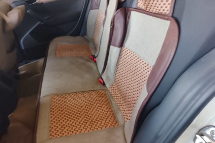 Used Volkswagen Lavida 2013 Revised Classic 1.6L Automatic Fashion Edition Left Rear Seat