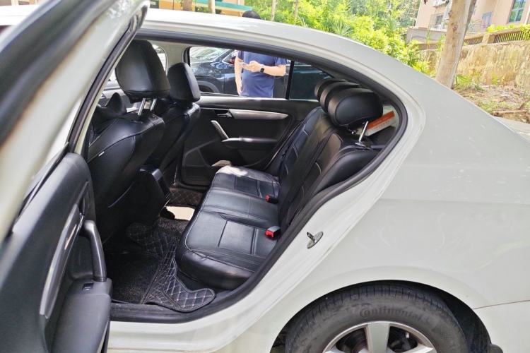 Used Volkswagen Lavida 2013 Revised Classic 1.6L Automatic Fashion Edition Left Rear Seat