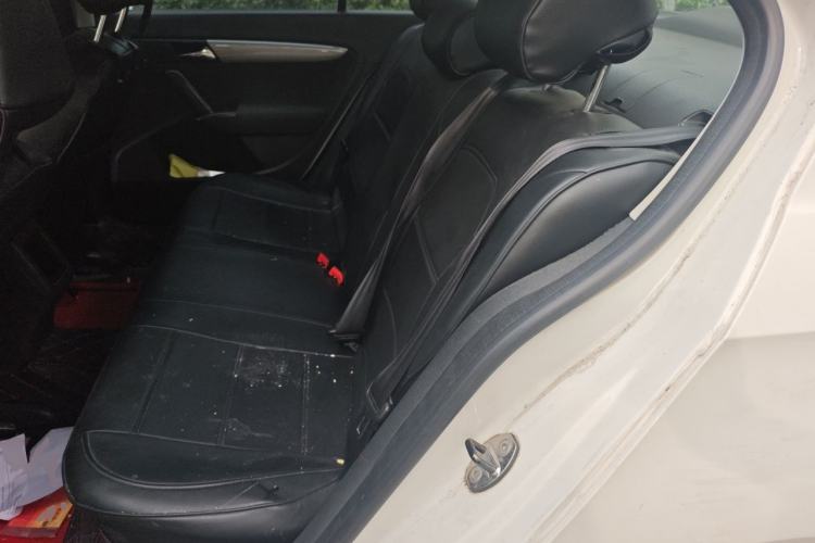 Used Volkswagen Lavida 2013 Revised Classic 1.6L Automatic Fashion Edition Left Rear Seat