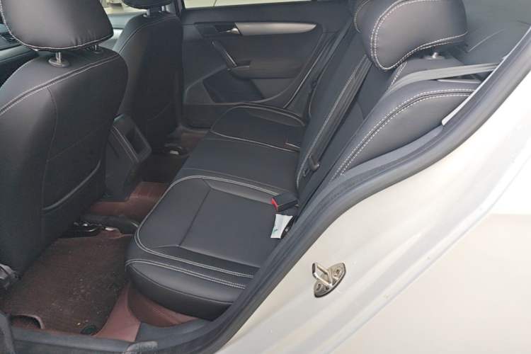 Used Volkswagen Lavida 2013 Revised Classic 1.6L Automatic Fashion Edition Left Rear Seat