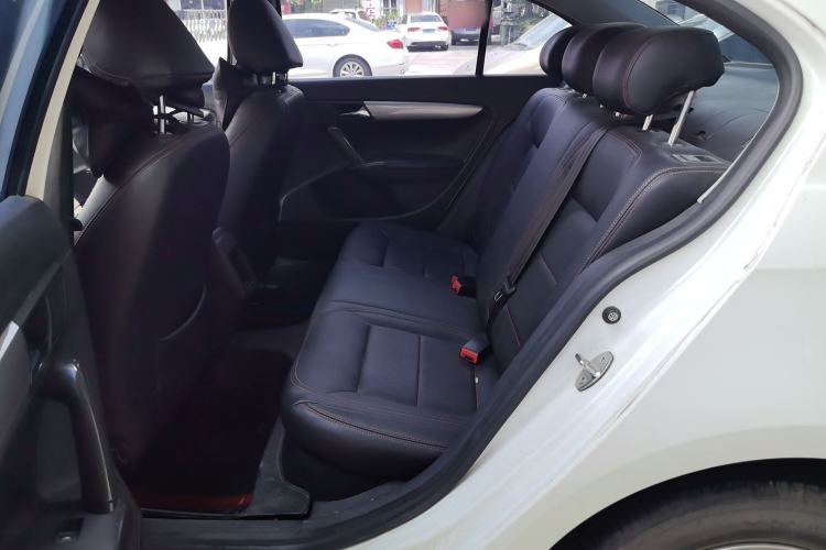 Used Volkswagen Lavida 2013 Revised Classic 1.6L Manual Fashion Edition Left Rear Seat