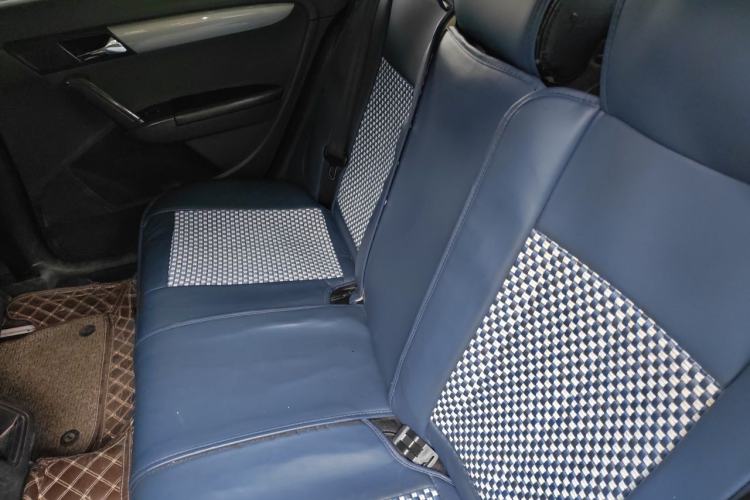 Used Volkswagen Lavida 2013 Revised Classic 1.6L Manual Fashion Edition Left Rear Seat