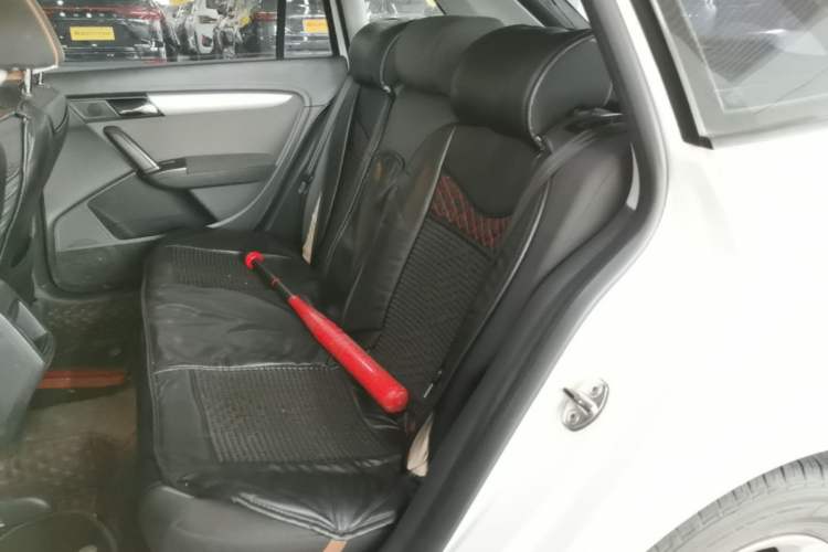 Used Volkswagen Lavida 2013 Revised Classic 1.6L Automatic Fashion Edition Left Rear Seat