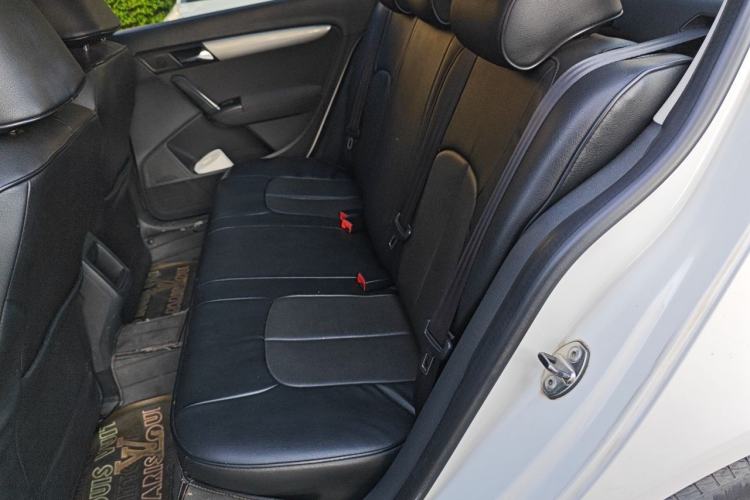 Used Volkswagen Lavida 2013 Revised Classic 1.6L Automatic Fashion Edition Left Rear Seat
