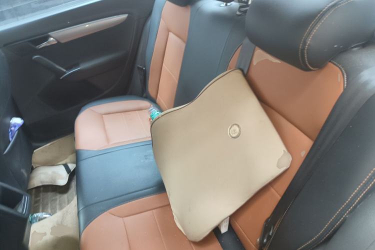 Used Volkswagen Lavida 2013 1.6L Automatic Fashion Edition Left Rear Seat