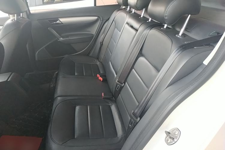 Used Volkswagen Lavida 2013 Revised Version 1.4 TSI DSG Comfort Edition Left Rear Seat
