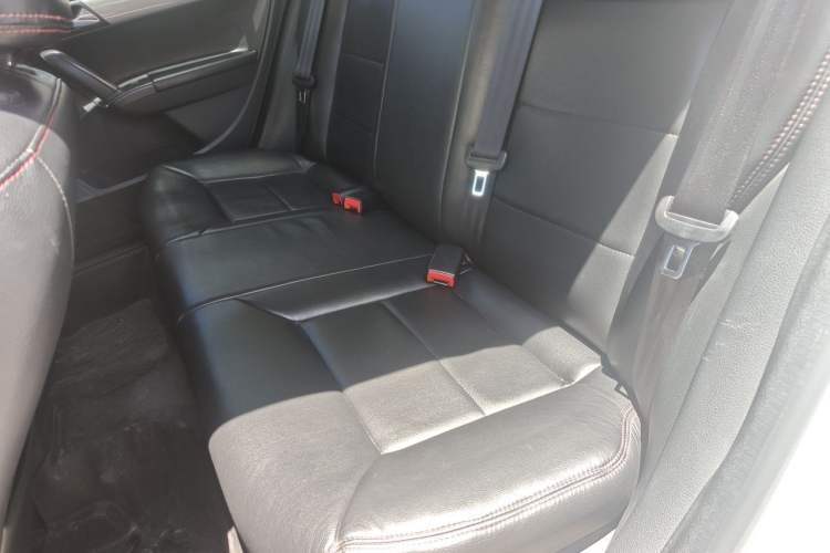 Used Volkswagen Lavida 2013 Revised Classic 1.6L Manual Fashion Edition Left Rear Seat