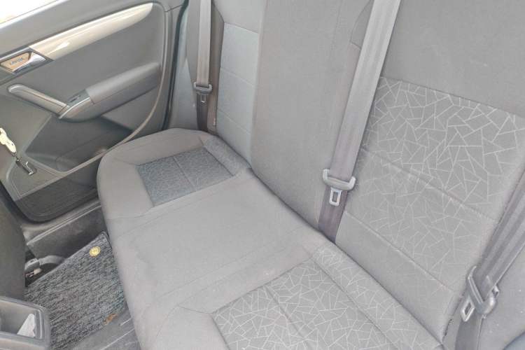 Used Volkswagen Lavida 2013 Revised Classic 1.6L Automatic Fashion Edition Left Rear Seat
