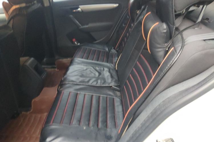 Used Volkswagen Lavida 2013 Revised Classic 1.6L Manual Fashion Edition Left Rear Seat