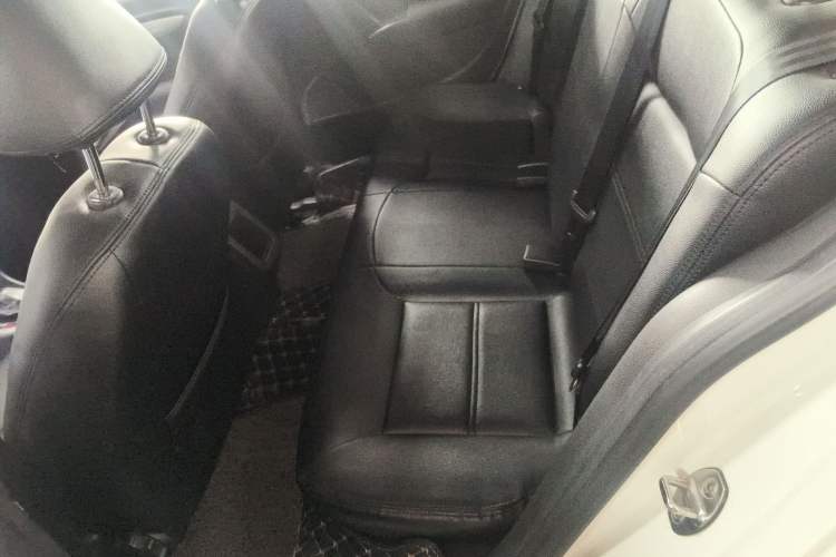 Used Volkswagen Lavida 2013 Revised Classic 1.6L Automatic Fashion Edition Left Rear Seat