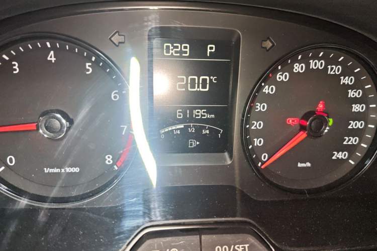 Used Volkswagen Lavida 2013 Restyled Classic 1.6L Automatic Comfort Edition Odometer Close Up