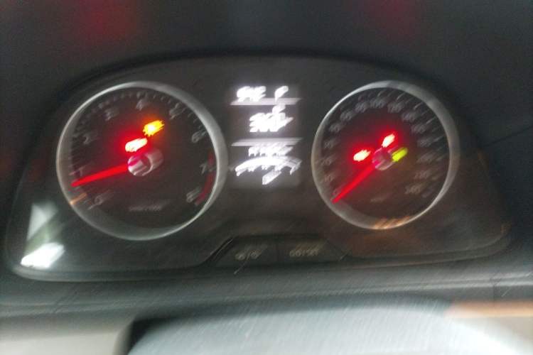 Used Volkswagen Lavida 2013 Restyled Classic 1.6L Automatic Comfort Edition Odometer Close Up