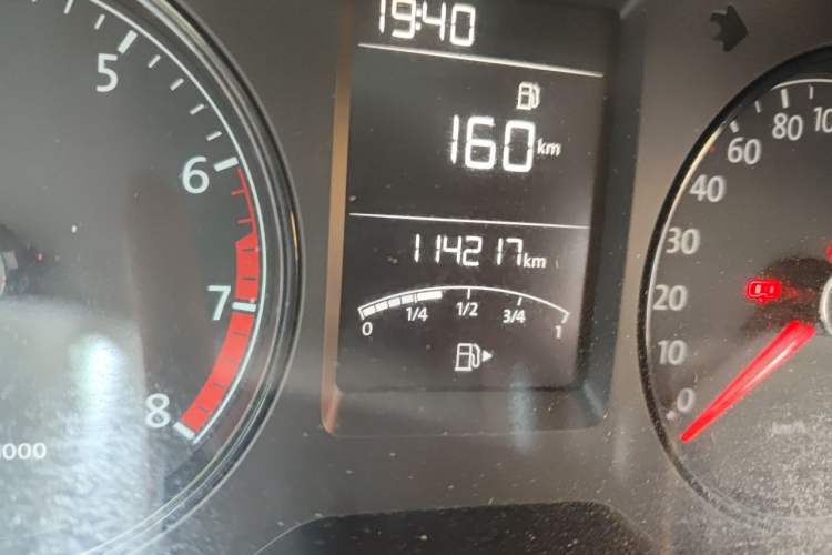 Used Volkswagen Lavida 2013 Classic 1.6L Manual Fashion Edition Odometer Close Up