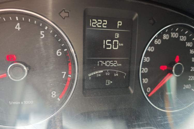 Used Volkswagen Lavida 2013 Restyled Classic 1.6L Automatic Comfort Edition Odometer Close Up
