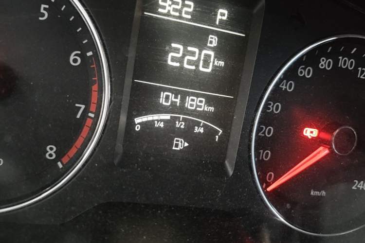 Used Volkswagen Lavida 2013 Restyled Classic 1.6L Automatic Comfort Edition Odometer Close Up