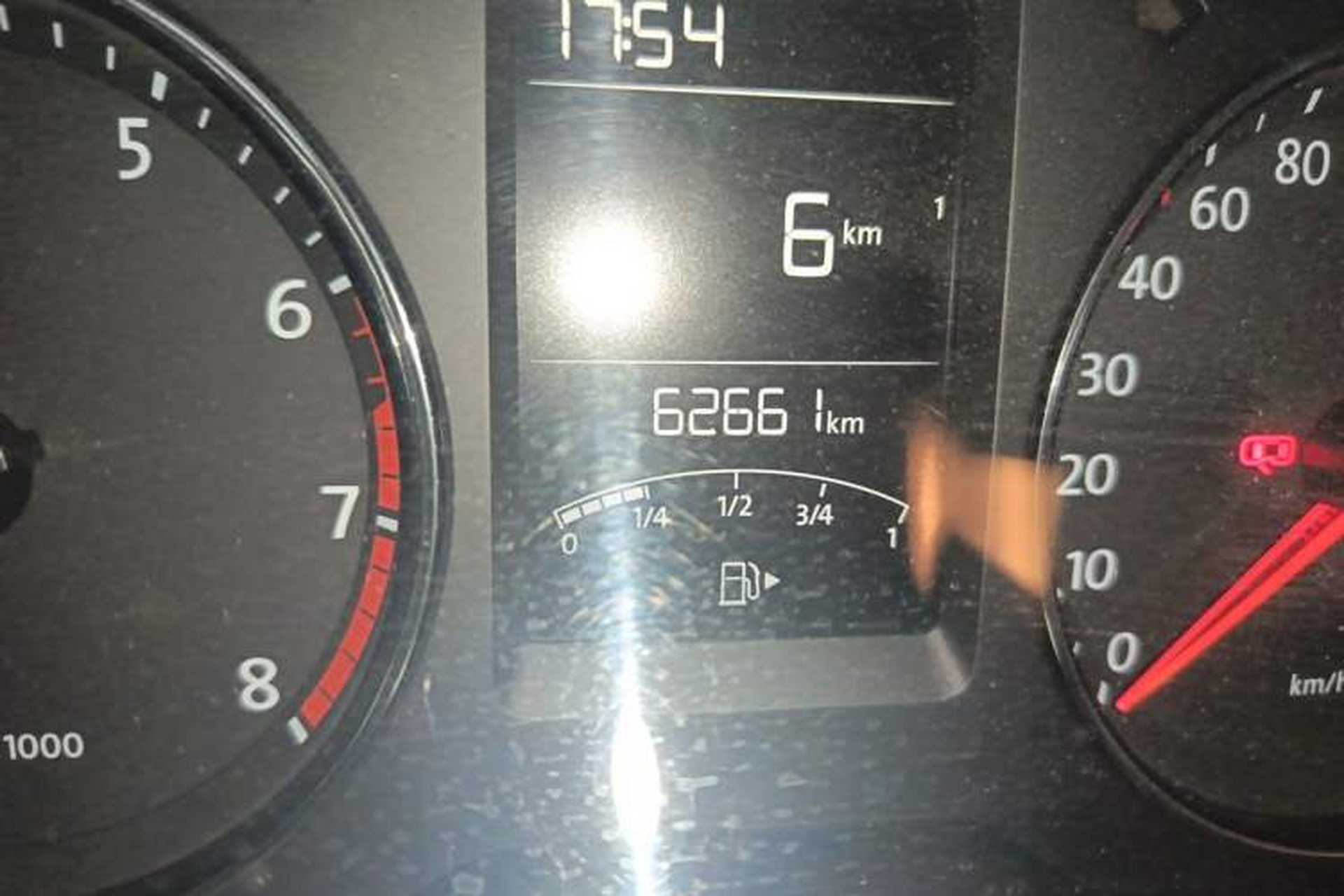 Used Volkswagen Lavida 2013 Restyled Classic 1.6L Manual Comfort Edition Odometer Close Up