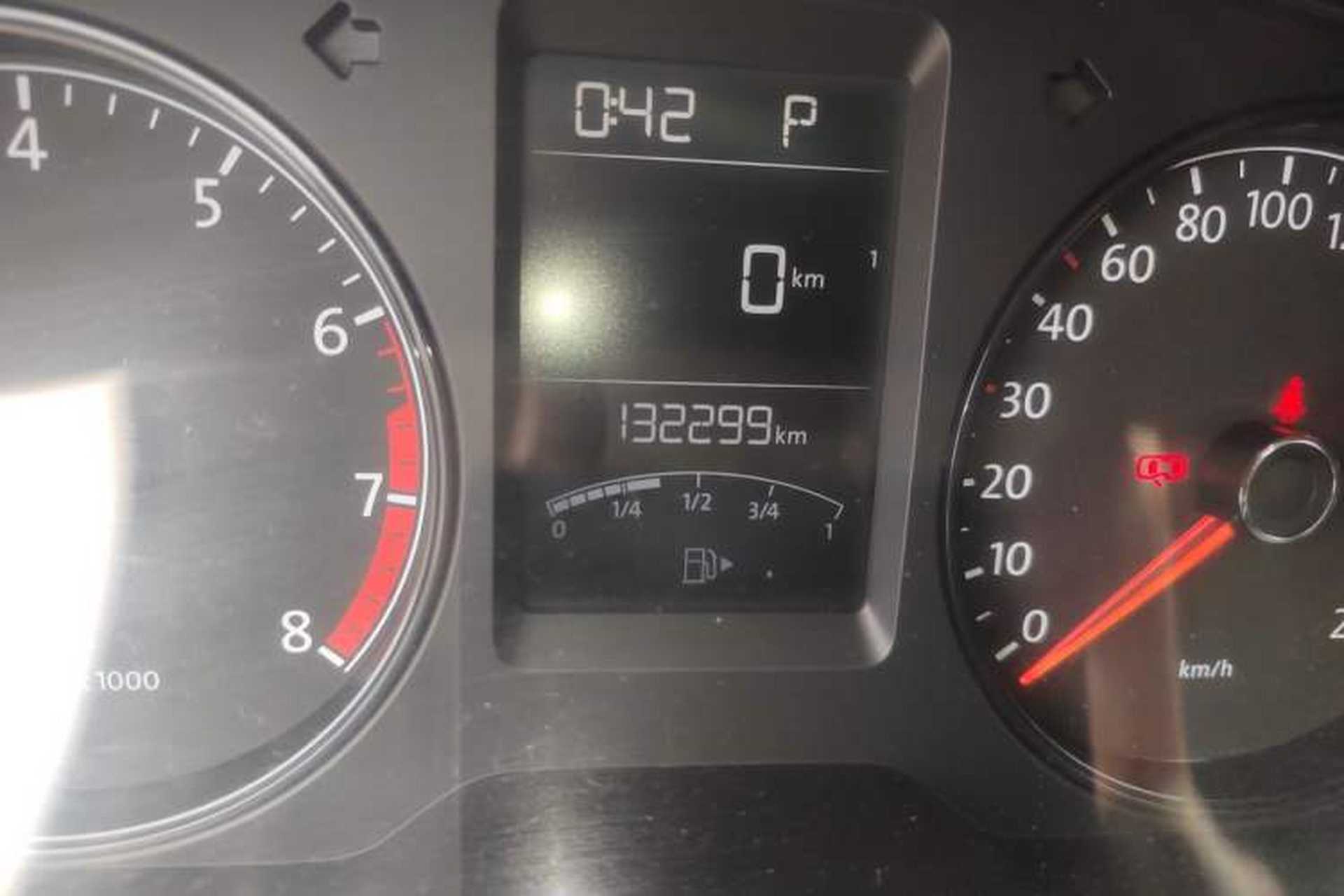 Used Volkswagen Lavida 2013 Revised Classic 1.6L Automatic Fashion Edition Odometer Close Up