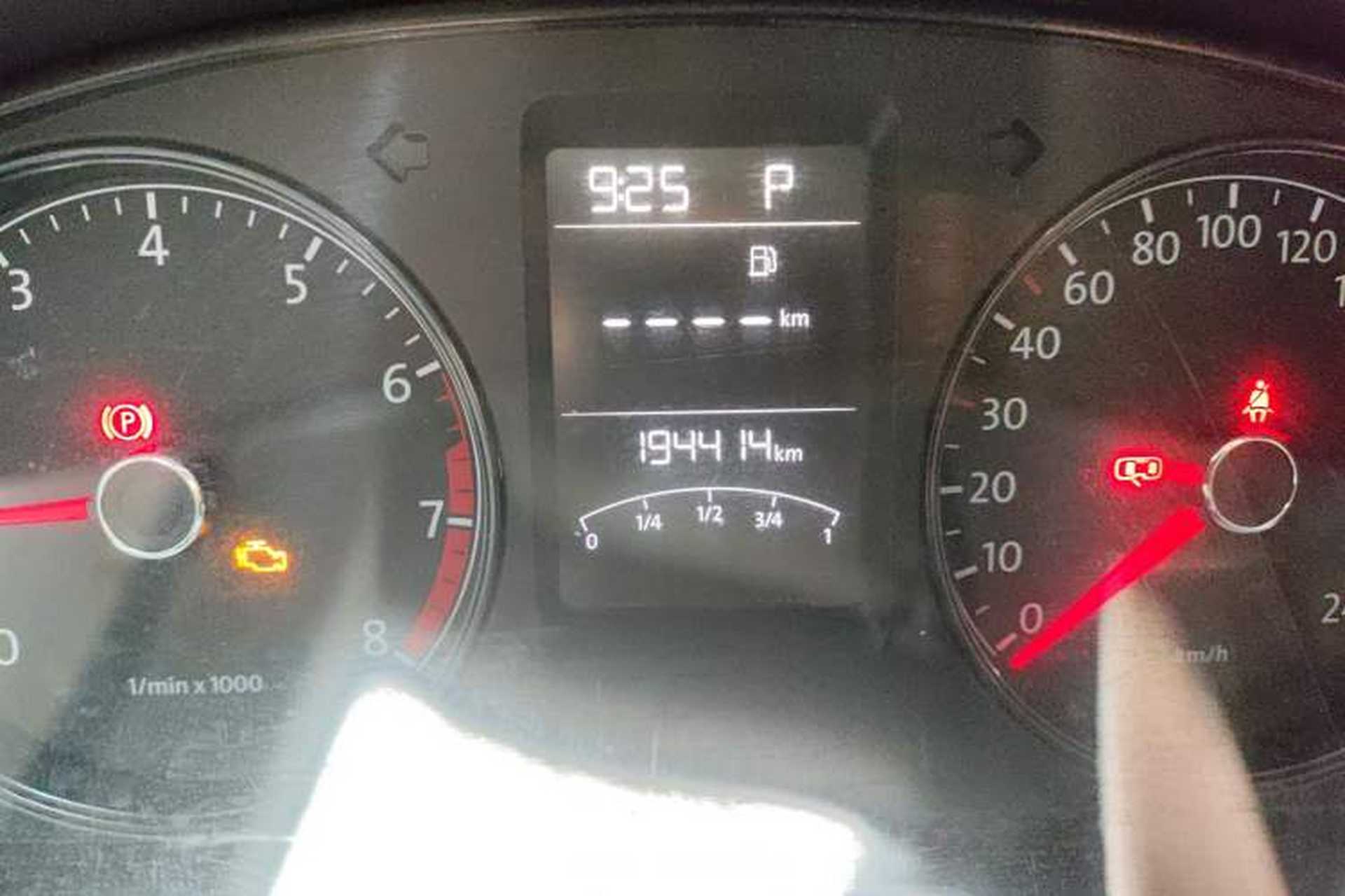 Used Volkswagen Lavida 2013 Revised Classic 1.6L Automatic Fashion Edition Odometer Close Up