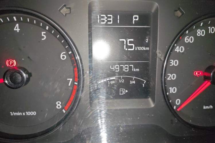 Used Volkswagen Lavida 2013 Restyled Classic 1.6L Automatic Comfort Edition Odometer Close Up