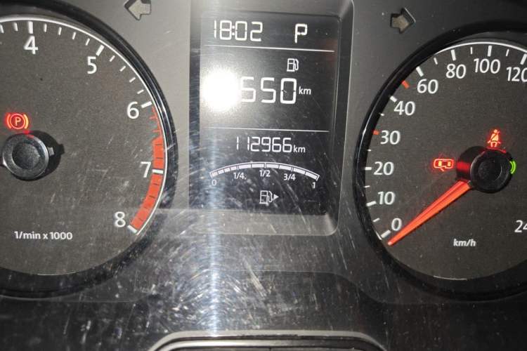 Used Volkswagen Lavida 2013 Revised Classic 1.6L Automatic Fashion Edition Odometer Close Up