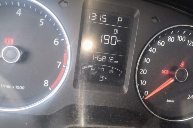 Used Volkswagen Lavida 2013 Restyled Classic 1.6L Automatic Comfort Edition Odometer Close Up