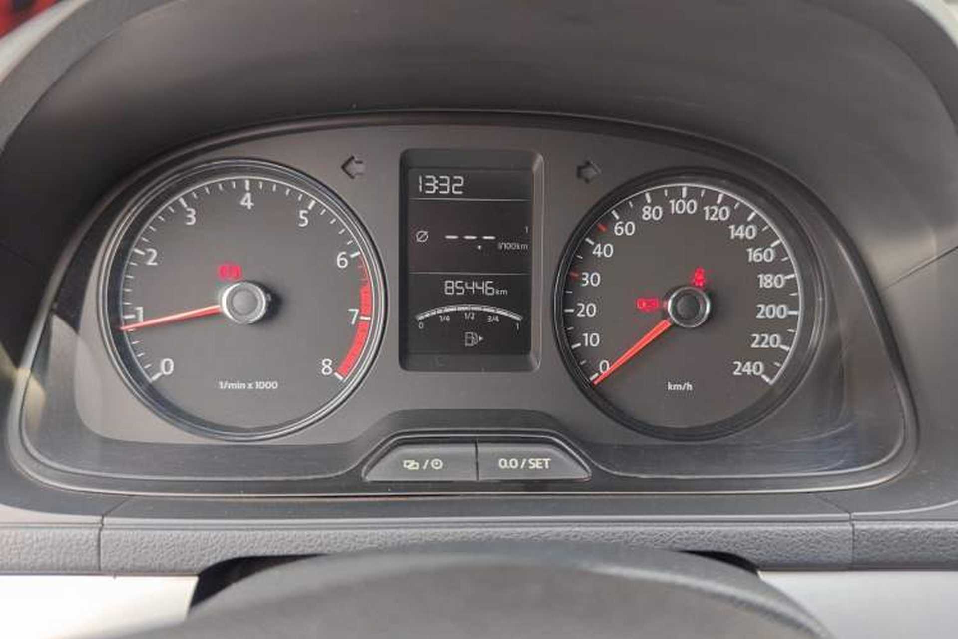 Used Volkswagen Lavida 2013 Revised Classic 1.6L Manual Fashion Edition Odometer Close Up