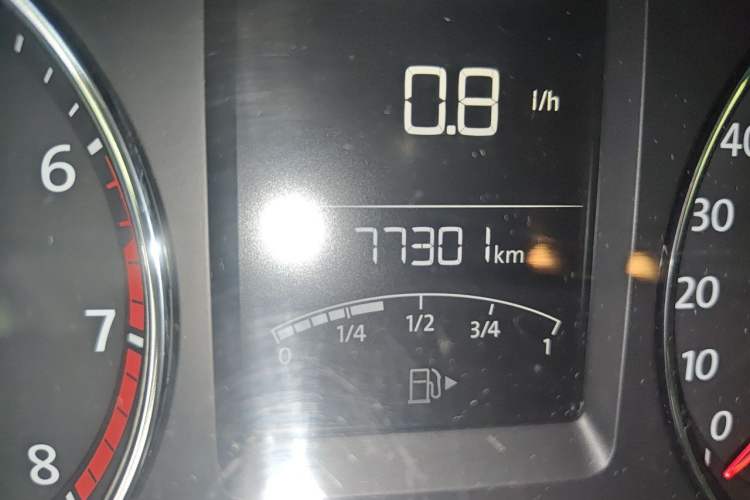 Used Volkswagen Lavida 2013 Restyled Classic 1.6L Automatic Comfort Edition Odometer Close Up