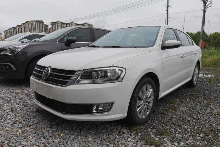 Used Volkswagen Lavida 2013 Restyled Classic 1.6L Manual Comfort Edition Guazi used car, China used car export, Used car for sale, Used  cars, Cheapest cars for sale