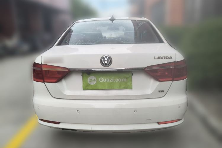 Used Volkswagen Lavida 2013 1.4 TSI Manual Luxury Edition Rear