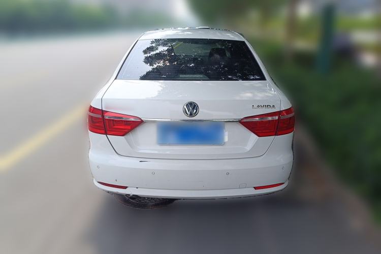 Used Volkswagen Lavida 2013 1.6L Manual Fashion Edition Rear