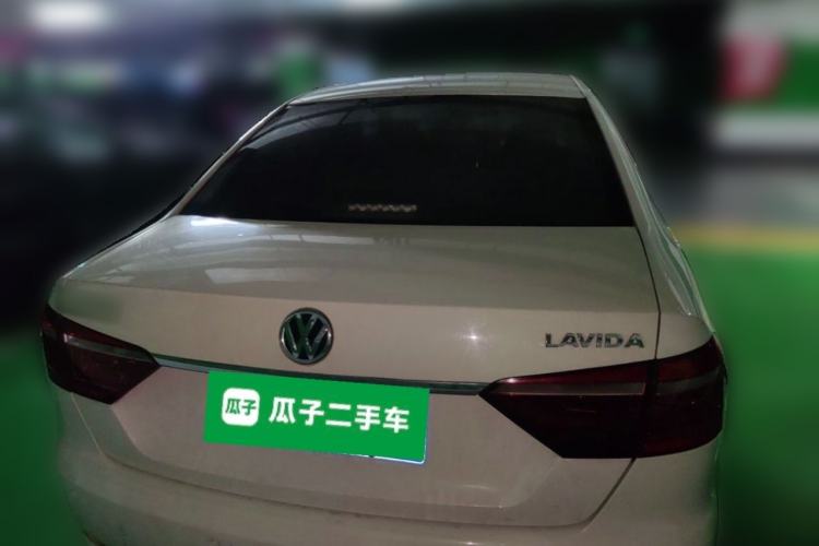 Used Volkswagen Lavida 2013 1.6L Automatic Fashion Edition Rear