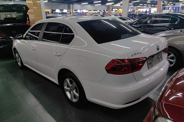 Used Volkswagen Lavida 2013 Revised Classic 1.6L Automatic Fashion Edition Rear Left 45 Deg