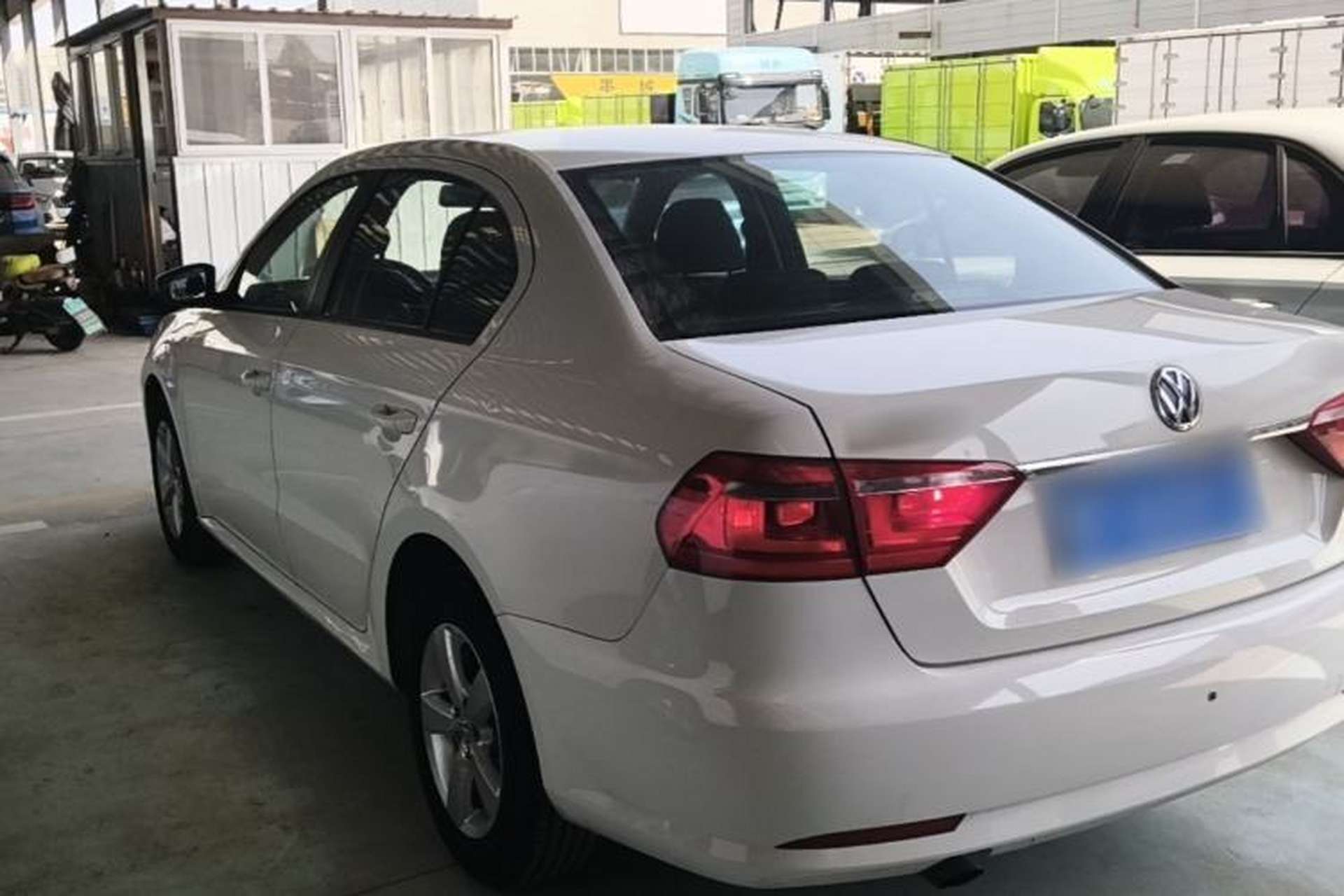 Used Volkswagen Lavida 2013 Revised Classic 1.6L Automatic Fashion Edition Rear Left 45 Deg