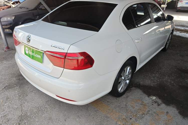 Used Volkswagen Lavida 2013 Restyled Classic 1.6L Automatic Comfort Edition Rear Right 45 Deg