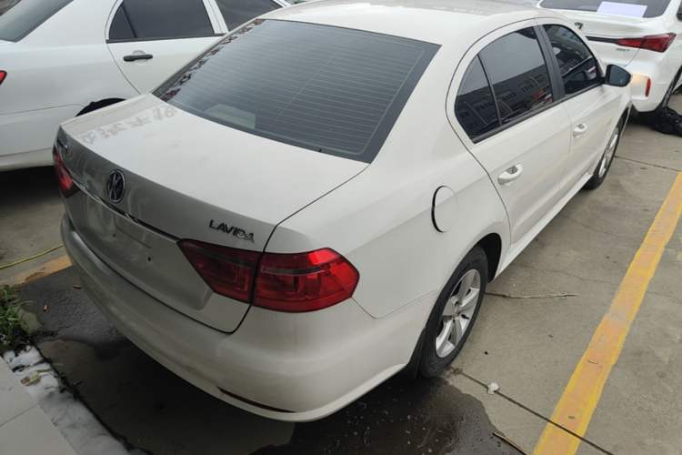 Used Volkswagen Lavida 2013 Revised Classic 1.6L Automatic Fashion Edition Rear Right 45 Deg