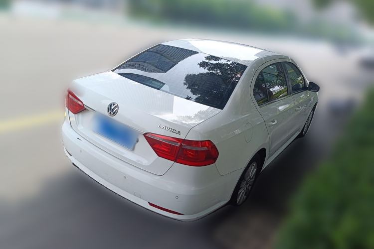 Used Volkswagen Lavida 2013 1.6L Manual Fashion Edition Rear Right 45 Deg