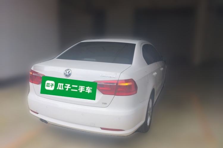 Used Volkswagen Lavida 2013 Revised Version 1.4 TSI DSG Luxury Edition Rear Right 45 Deg