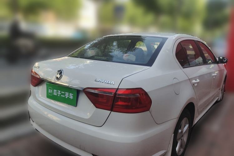 Used Volkswagen Lavida 2013 Revised Classic 1.6L Automatic Fashion Edition Rear Right 45 Deg