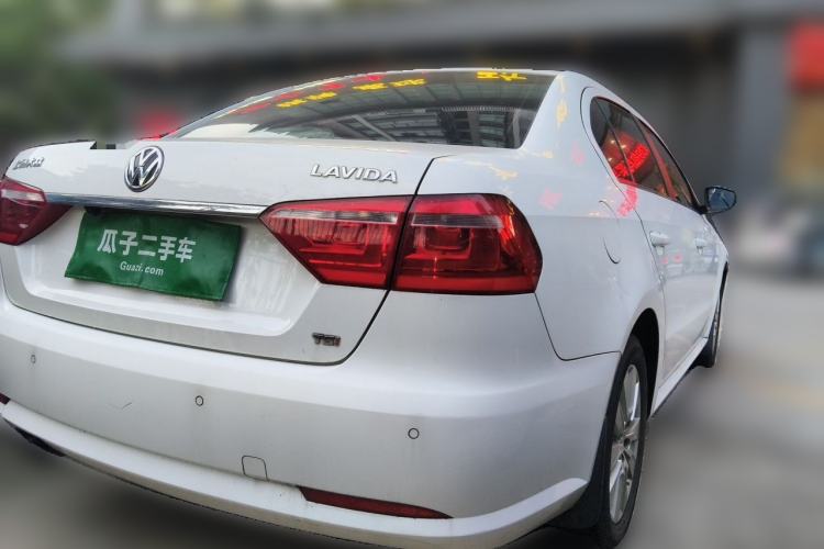 Used Volkswagen Lavida 2013 1.4TSI DSG Comfort Edition Rear Right 45 Deg