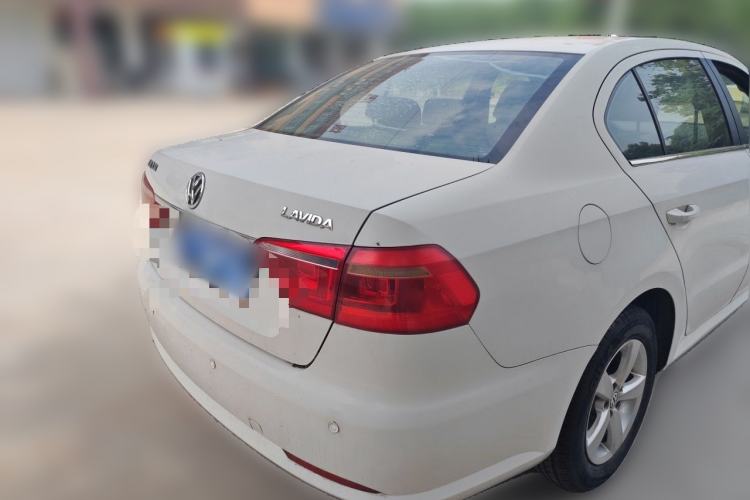 Used Volkswagen Lavida 2013 Revised Classic 1.6L Automatic Fashion Edition Rear Right 45 Deg