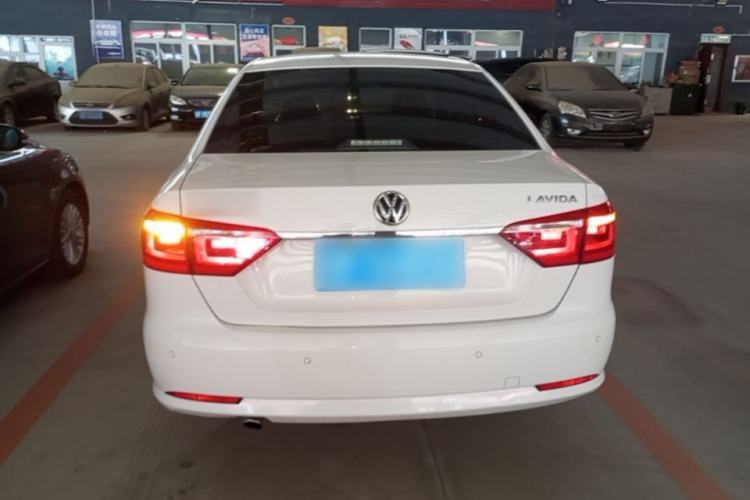 Used Volkswagen Lavida 2013 Restyled Classic 1.6L Manual Comfort Edition Rear
