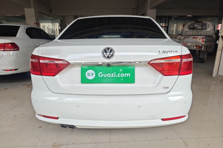 Used Volkswagen Lavida 2013 Revised Version 1.4 TSI DSG Comfort Edition Rear